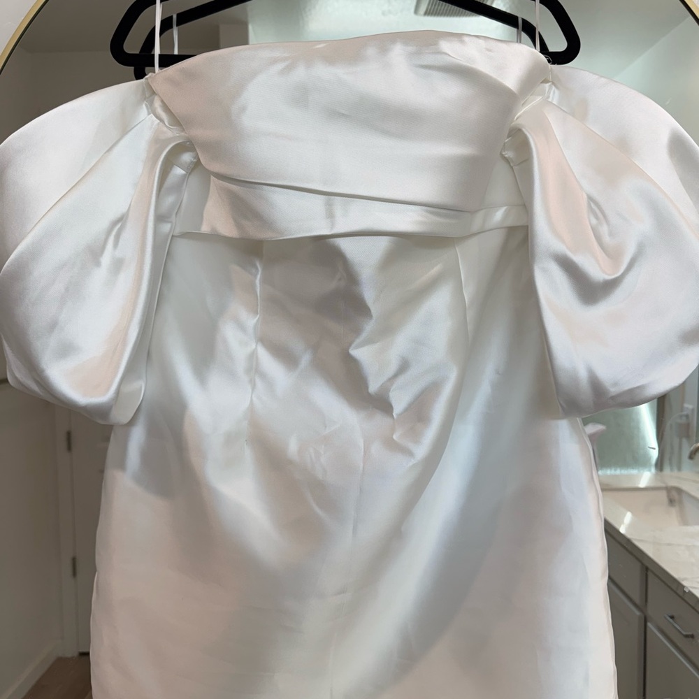 Selfie Leslie Magnolia White Strapless Dress